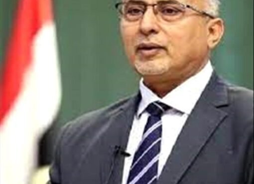 "وزير سابق يكشف: رفضنا إغراءات الحوثيين رغم التهديدات"