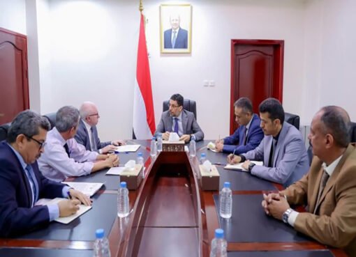 "المخا تحلق في السماء: انطلاق الرحلات الجوية عبر المطار الدولي"