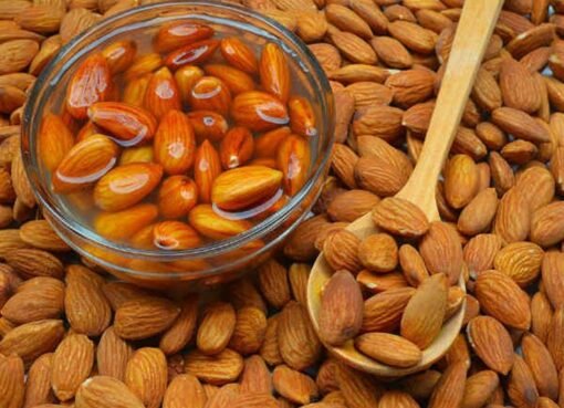 5 حبات لوز منقوعة يومياً: فوائد لا تُصدق لجسمك وعقلك