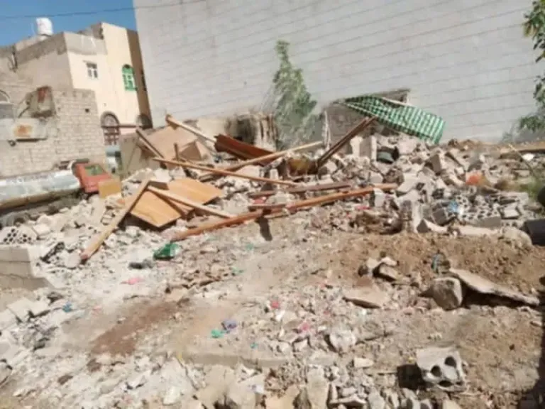 غضب قبلي يجتاح صنعاء بعد هدم منزل شيخ بارز