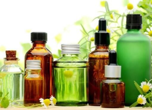 تعرف على أفضل الزيوت الطبيعية لتعزيز نمو شعرك بسرعة