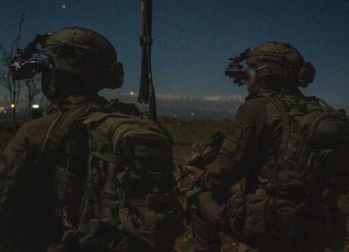 إسرائيل وسوريا: ضربة استراتيجية تكشف أبعادًا جديدة للعلاقات الإقليمية