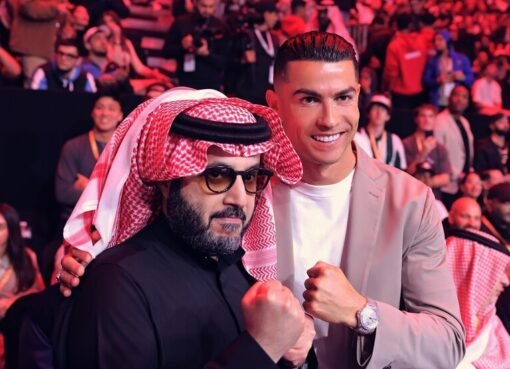 ليس كرستيانو ولا ميسي "أعلى الرياضيين دخلاً في التاريخ.. أسماء غير متوقعة تتصدر القائمة!"