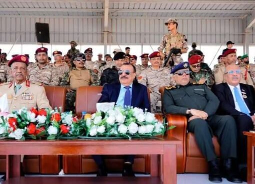 النخبة الحضرمية تستعرض قوتها في عرض عسكري تاريخي تحت راية اليمن وبحضور بن بريك