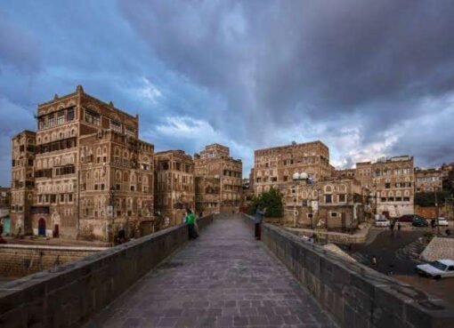 اعتراف صادم: قيادي حوثي يقر بالاستيلاء على فيلا ياسر عرفات