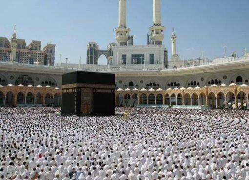 "الأوقاف اليمنية تصدر تحذيرات هامة: من الممنوع من أداء الحج هذا العام؟"