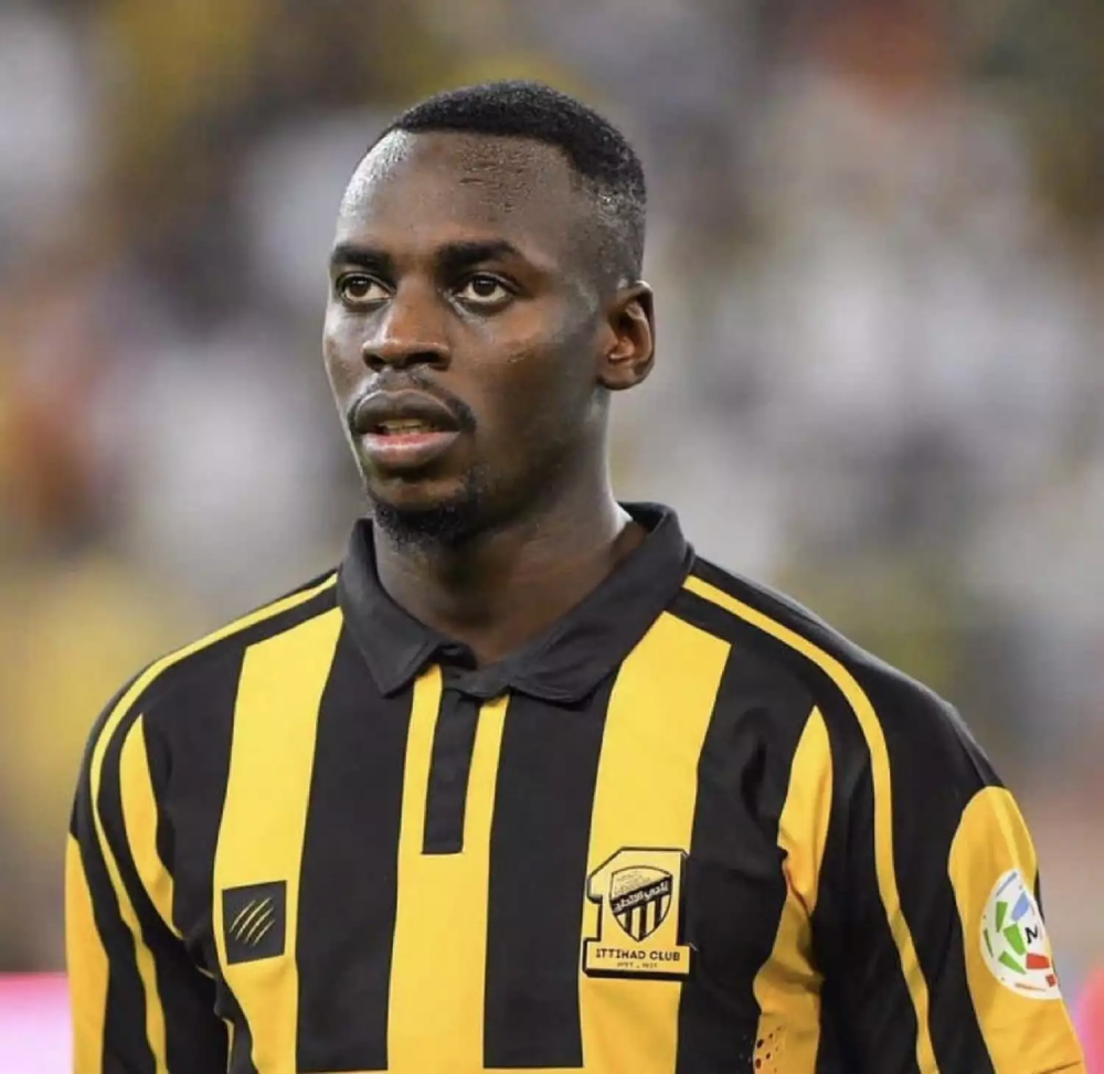 العمري يفاجئ الجمهور بتصريحات مثيرة حول زياد الصحفي