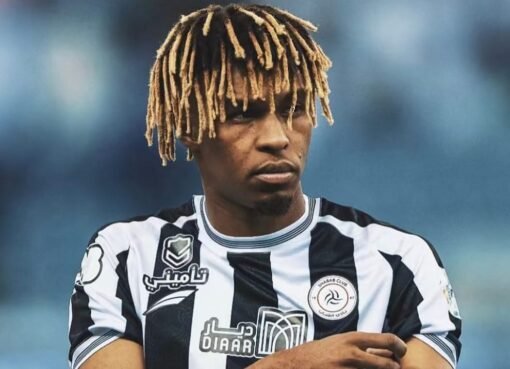 حقيقة رحيل فواز الصقور عن الاتحاد: وكيل اللاعب يحسم الجدل