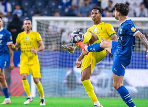 بعد انتصاره على الخليج، الهلال يُشعل المنافسة على الصدارة: إليك ترتيب الدوري السعودي!