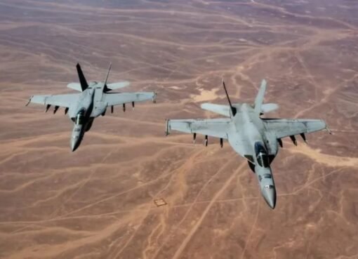 “عدسات الحرب: واشنطن تُرسل رسائل عسكرية غامضة عبر الصور الجوية” "عدسات الحرب: واشنطن تُرسل رسائل عسكرية غامضة عبر الصور الجوية"