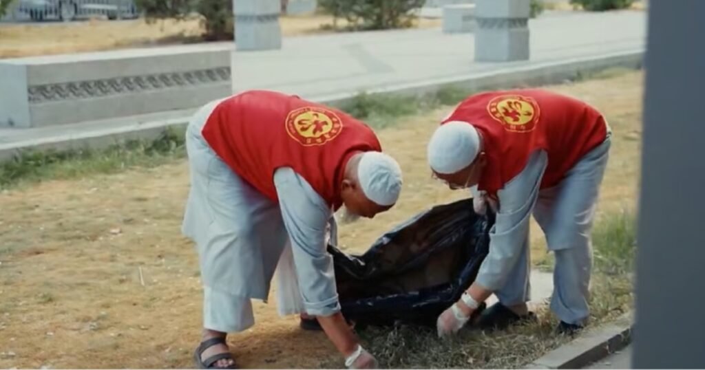 ظاهرة جديدة: حجاج الصين يبهرون الجميع بفعل غير متوقع في مكة المكرمة