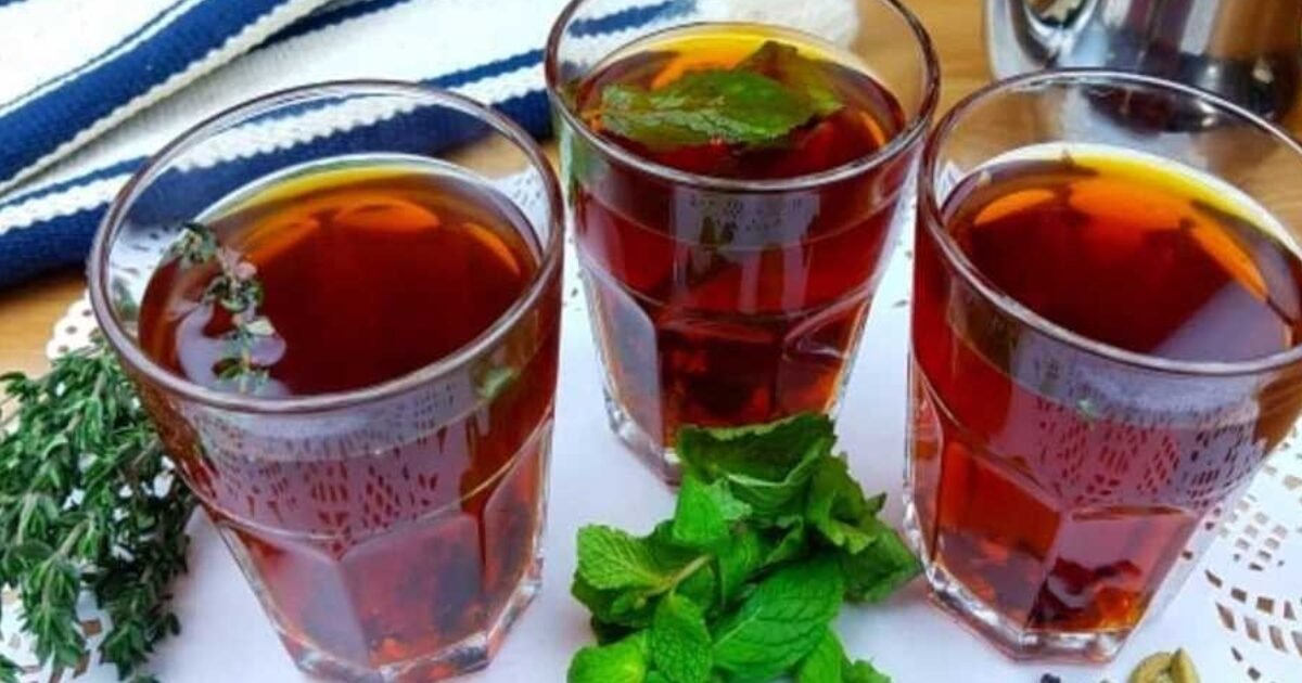 معجزة الطبيعة: عشبة رخيصة تُشرب مع الشاي.. درع وقاية ضد 5 أمراض فتاكة!