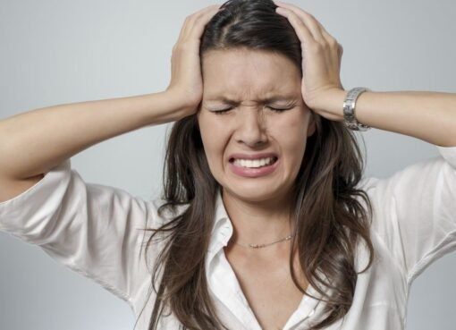 تحذير صحي: موجة من الأعراض الغامضة تضرب الكثيرين.. تعب، صداع، ونعاس لا ينتهي!