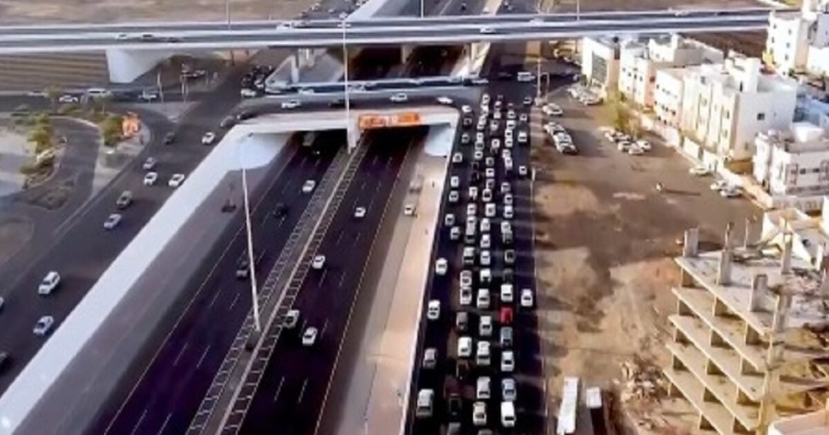 تحول تاريخي: أمانة المدينة المنورة تكشف عن خطة مرورية عملاقة لإنهاء مشاكل السير بشكل جذري!