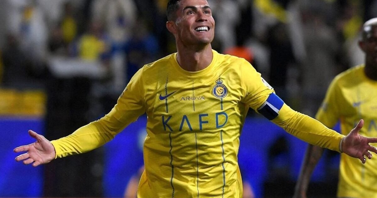 هل يغادر رونالدو النصر؟ "ماركا" تكشف عن عرض مفاجئ من نادٍ عربي إفريقي!