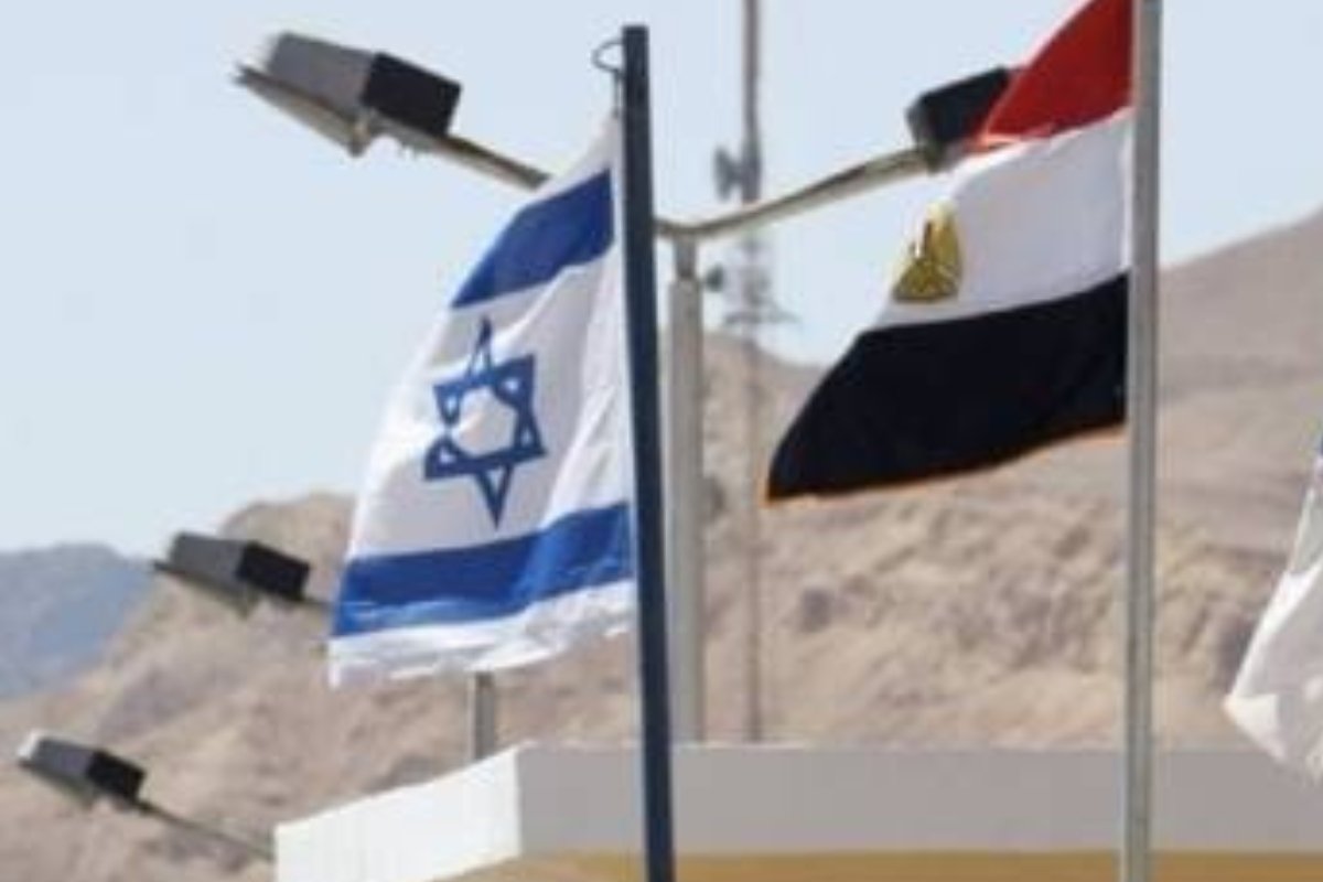 القاهرة ترد على خفض الغاز الإسرائيلي: قرار حكومي بوقف مصانع كبرى لمدة أسبوعين!