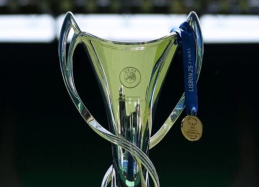 كأس البطولة في قبضة اللصوص.. ثم مفاجأة غير متوقعة!