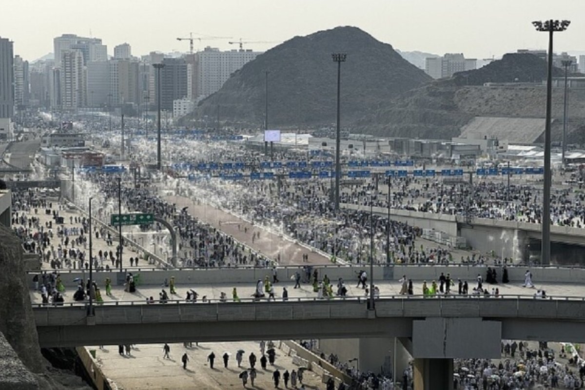 مركز الفلك الدولي يعلن موعد عيد الأضحى في معظم الدول الإسلامية