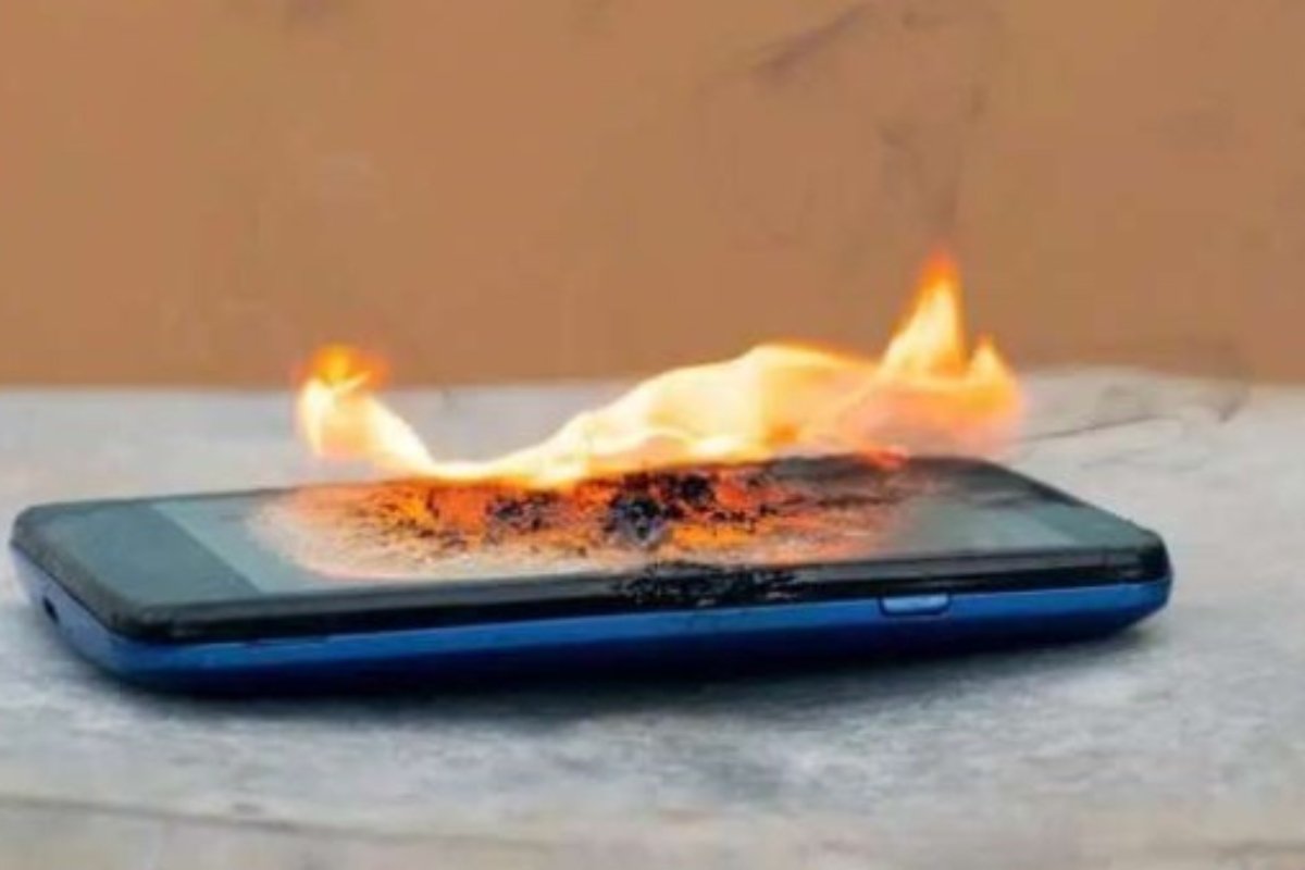 لا تدع الحرارة تفسد جهازك.. خطوات فعالة لمنع احتراق الهاتف أثناء الشحن!