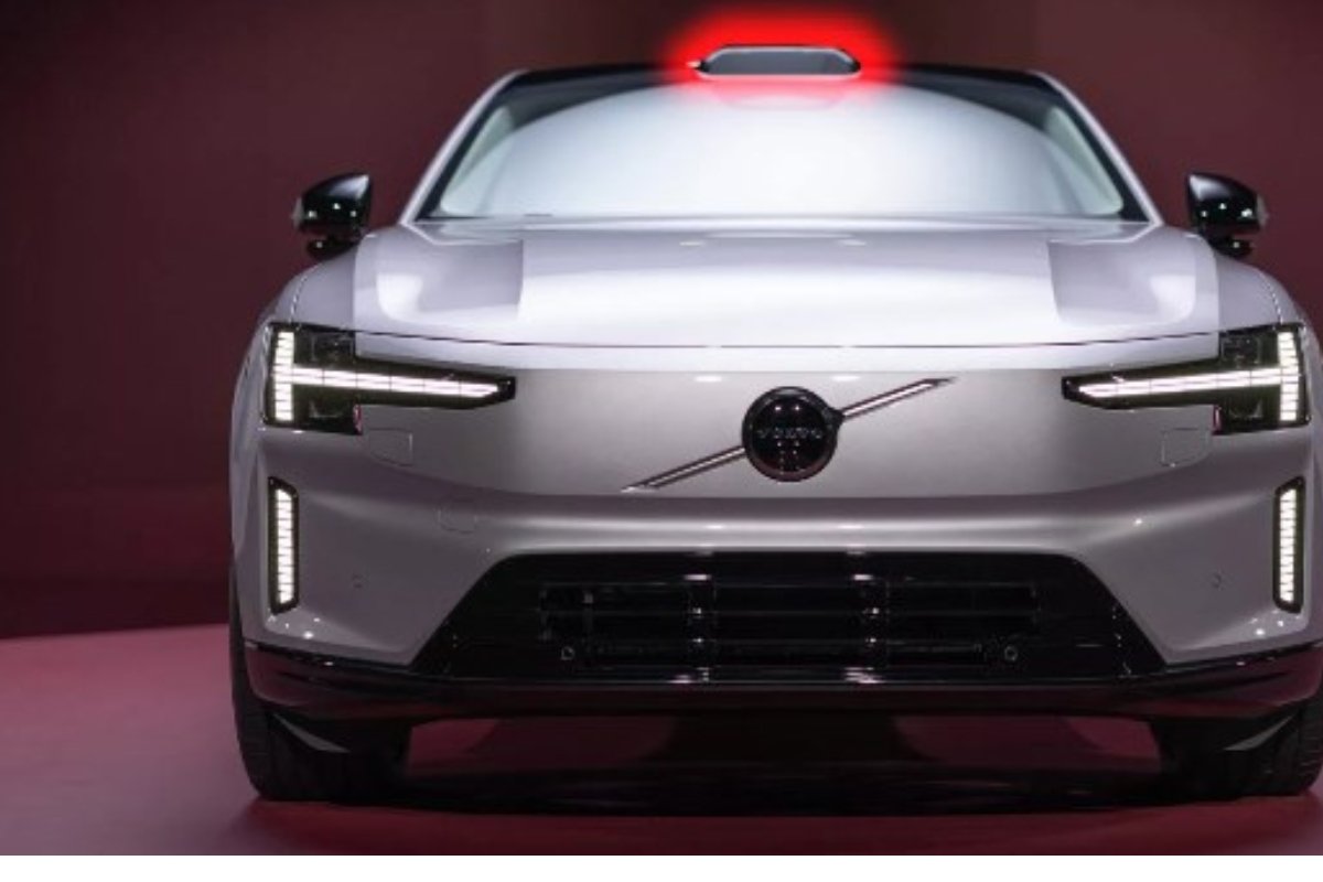 هذه المركبات تهدد هاتفك.. احذر قبل التقاط الصورة!