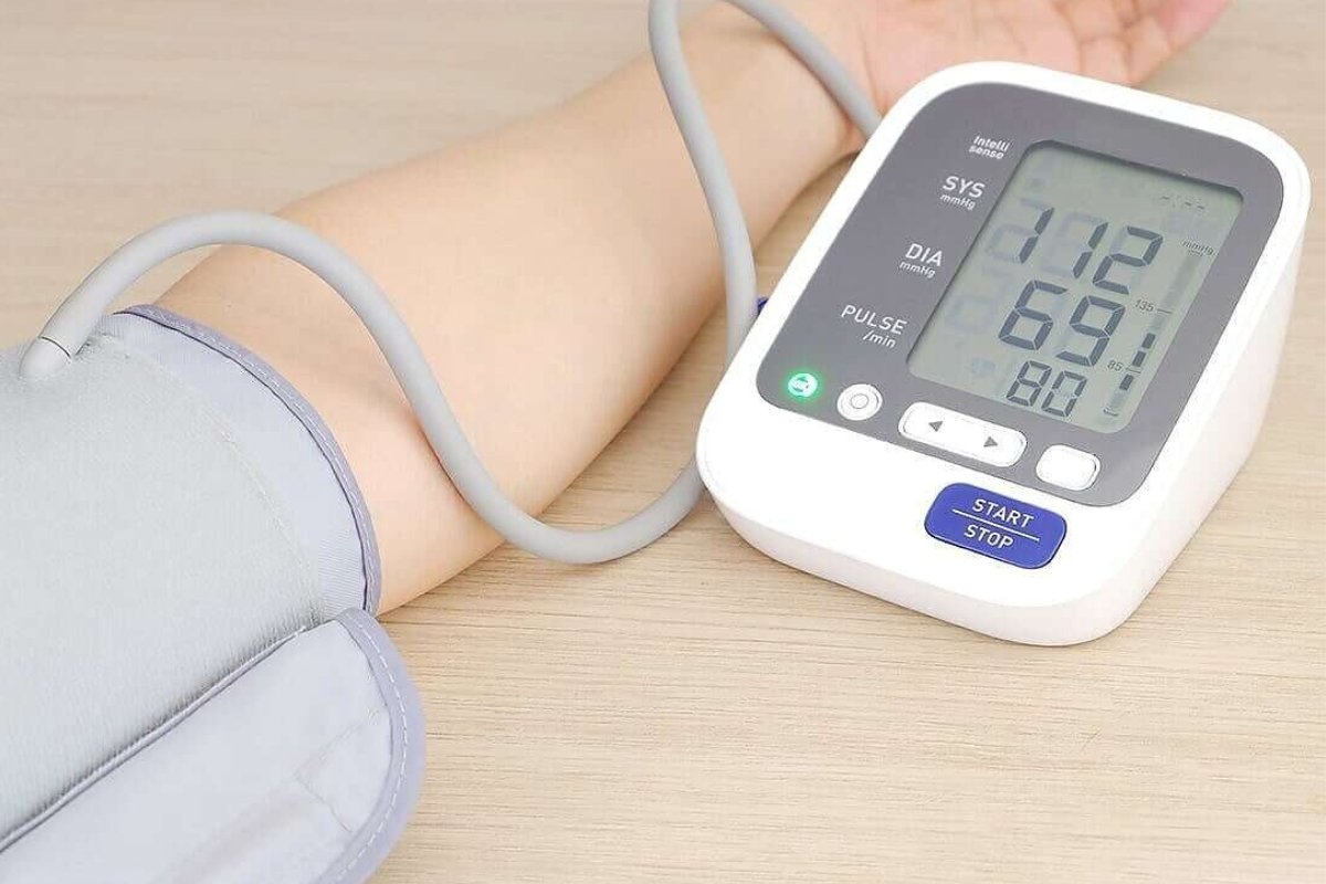 هل تقيس ضغطك بدقة؟ 7 أخطاء شائعة تُفسد القراءة دون أن تدري