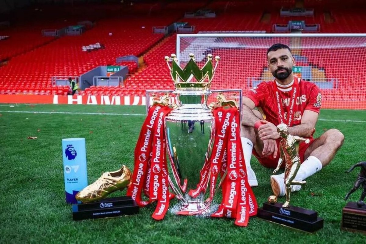 صلاح.. أسطورة تهديفية تكتب التاريخ في ليفربول!