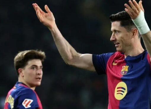 تشيلسي ومانشستر يونايتد يفتحان الباب.. برشلونة يترقب فرص الإعارة