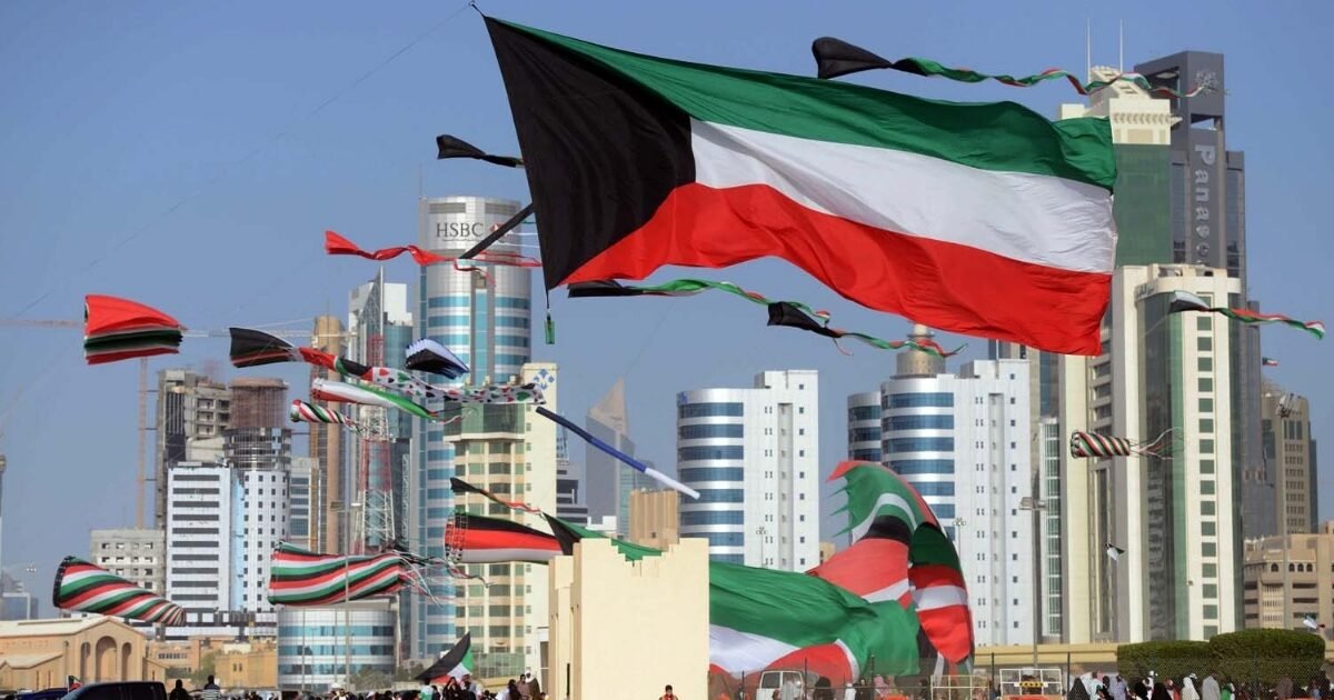 الكويت تفتح الباب أمام العمالة اليمنية.. فرص جديدة بشروط دقيقة!