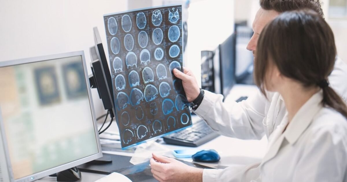 العلم يسبق الزمن.. اكتشاف آلية تكشف الزهايمر قبل أكثر من عقد