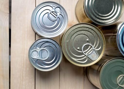 معلباتك المنتهية ليست للنفايات.. تعرف على المفاجأة العلمية وراءها