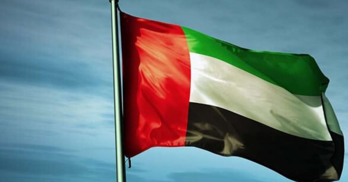 صفارة إنذار للوافدين في الإمارات: قرار عاجل يدخل حيز التنفيذ قريبًا!