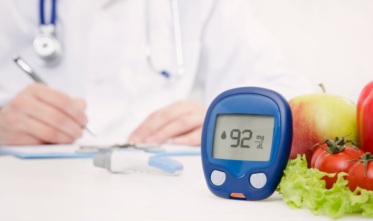 طبيب سعودي يكشف العلامات الأولى لمرض السكري.. تعرف عليها الآن!