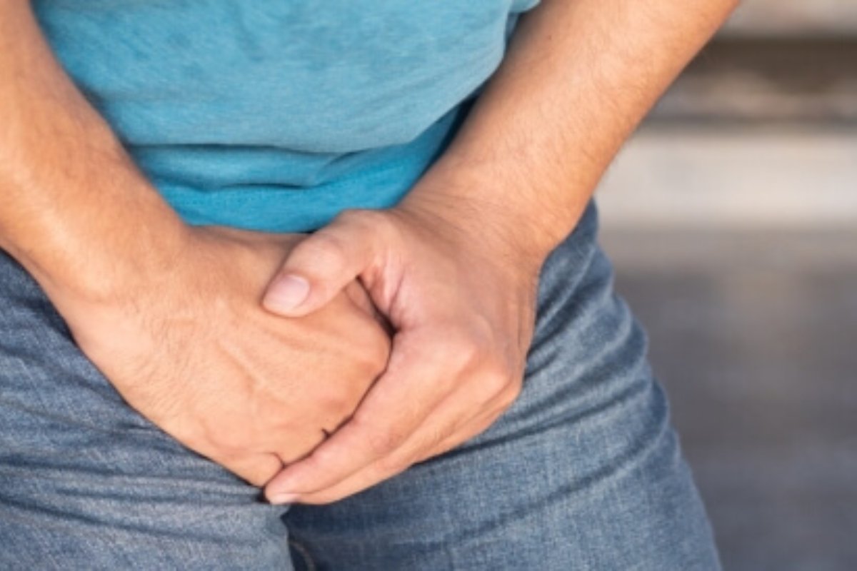 بدون أدوية.. طبيب أمريكي يقدم وصفة منزلية فعالة لحرقان البول