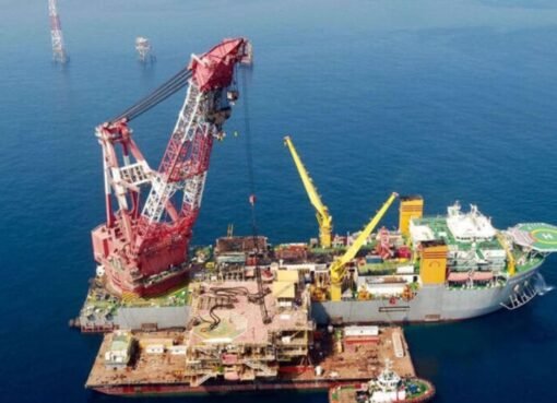 ضربة استراتيجية؟ إسرائيل تقصف حقل بارس الجنوبي للغاز جنوب إيران