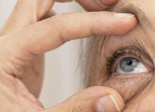 تحذير طبي: إذا لاحظت هذه العلامة في عينك فقد تخفي مشكلة صحية خطيرة