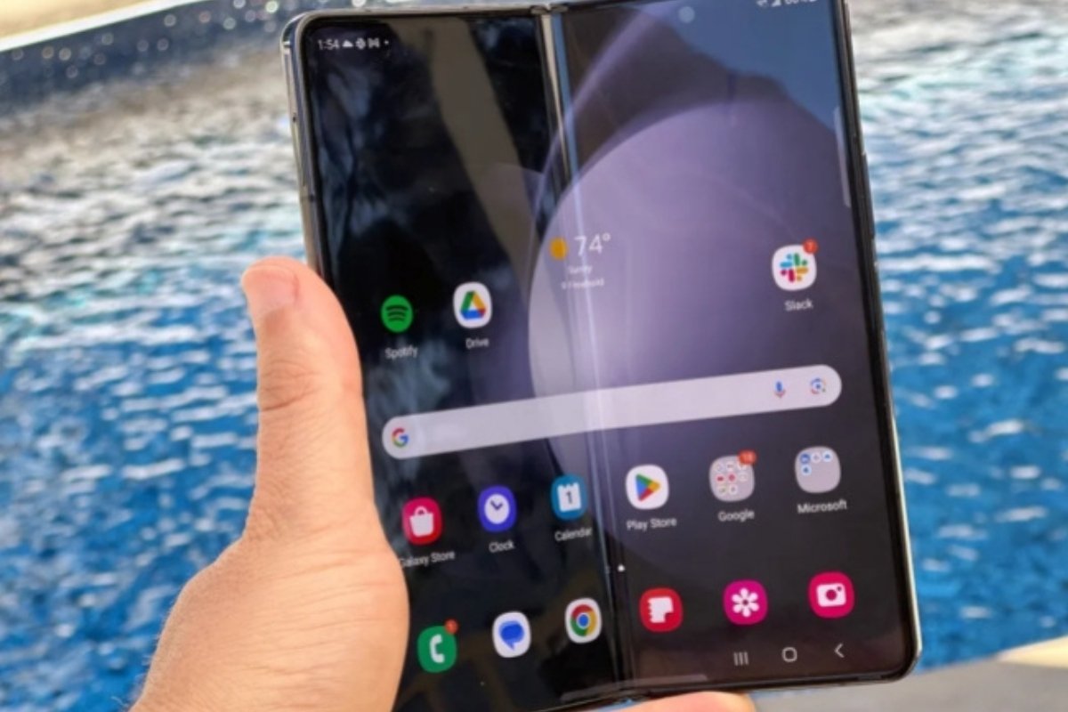 قبل الإطلاق الرسمي.. تسريبات تكشف مواصفات مذهلة لهاتف سامسونج القابل للطي