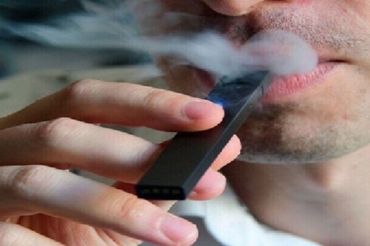 مادة سرية "أحلى بـ13 ألف مرة من السكر" تكتشف في السجائر الإلكترونية وتنذر بالخطر!