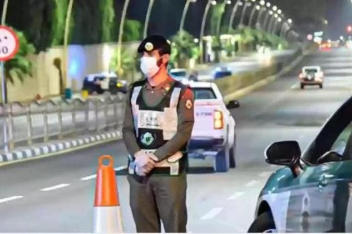 المرور السعودي: غرامة 3,000 ريال لمن يتجاوز المطبات بطريقة غير نظامية