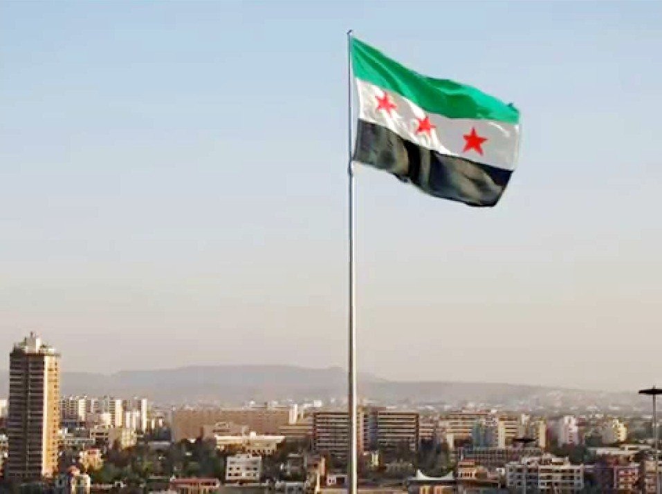 تحول استراتيجي: سوريا الجديدة تتخذ أول قرار رسمي بشأن اليمن”