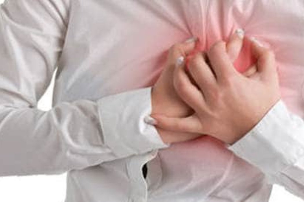 لا تتجاهلها: علامات تحذيرية للجلطة القلبية يجب أن تعرفها