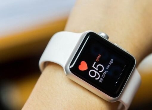 معجزة تقنية في مكة: ساعة ذكية تنبه وتنقد حاجة مغربية من خطر الموت