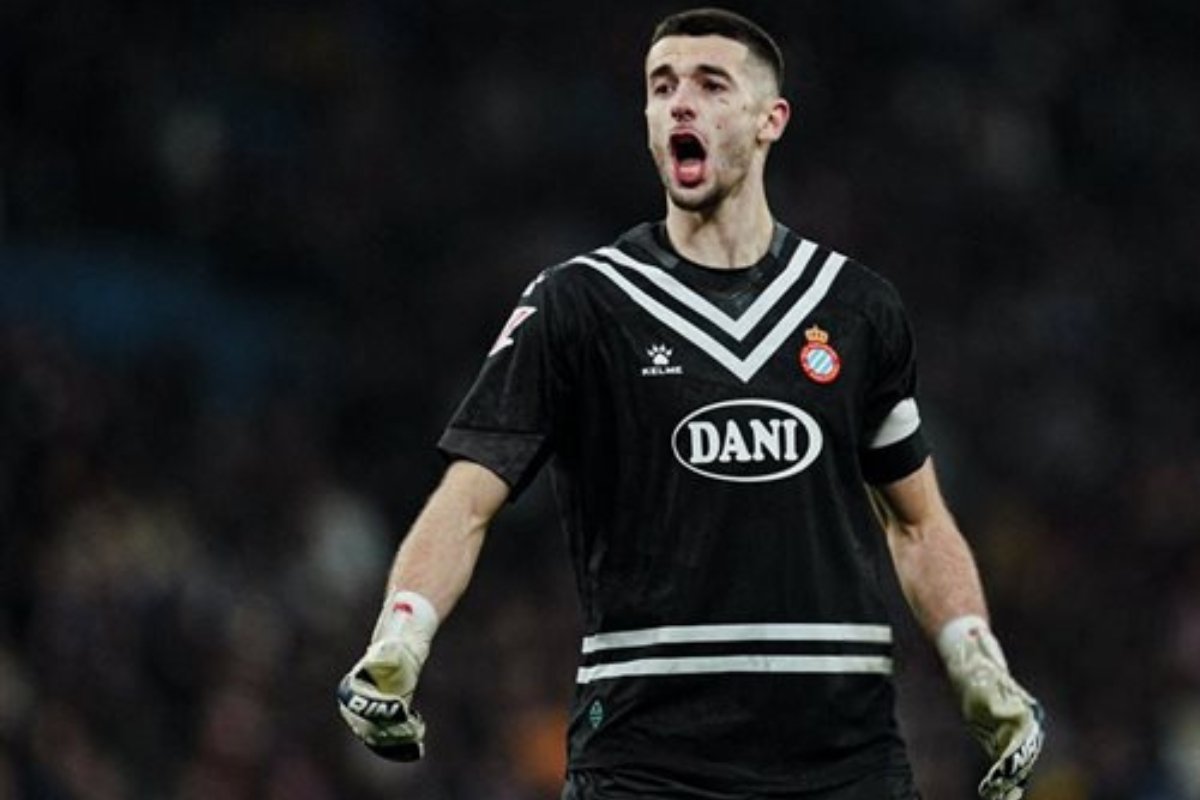 بعد منافسة قوية.. خوان جارسيا يختار برشلونة ويرفض عروض الدوري الإنجليزي