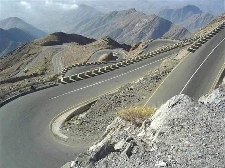هل نشهد انفراجة قريبة؟ آخر المستجدات حول إعادة فتح عقبة ثرة
