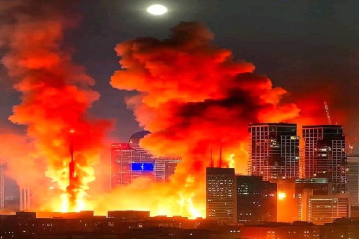 إيران تحدد "شرطا" لوقف الهجمات على إسرائيل