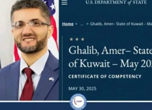 رئيس أكبر بنك يفاجئ الجميع في مطار عدن.. تصرف غير متوقع يثير الجدل!