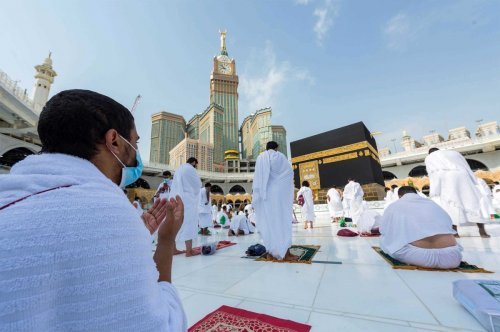 السعودية تُعدل شروط تأشيرة العمرة.. قيود جديدة على السفر الفردي