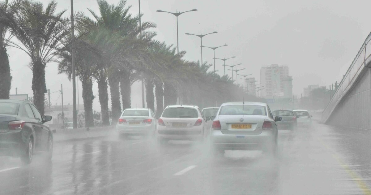 عواصف ترابية وأمطار رعدية.. الأرصاد تدق ناقوس الخطر في السعودية