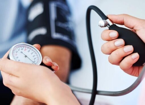 في دقائق فقط: 5 مشروبات طبيعية تسيطر على ضغط الدم المرتفع