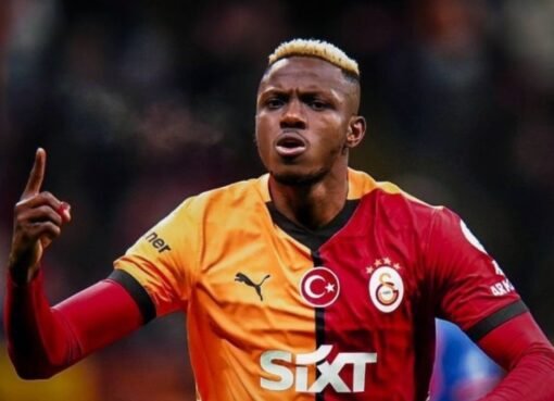 الهلال يُقدم راتباً فلكياً لأوسيمين.. الصفقة على وشك الحسم!