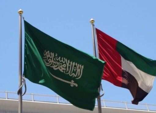 تصعيد مفاجئ؟ الإمارات تفتح أبوابها بتأشيرات مجانية ورواتب مغرية وسط توتر مع السعودية تصعيد مفاجئ؟ الإمارات تفتح أبوابها بتأشيرات مجانية ورواتب مغرية وسط توتر مع السعودية